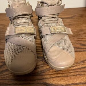 Nike lebron james